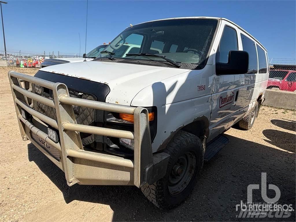 Ford E-350 Panel vans