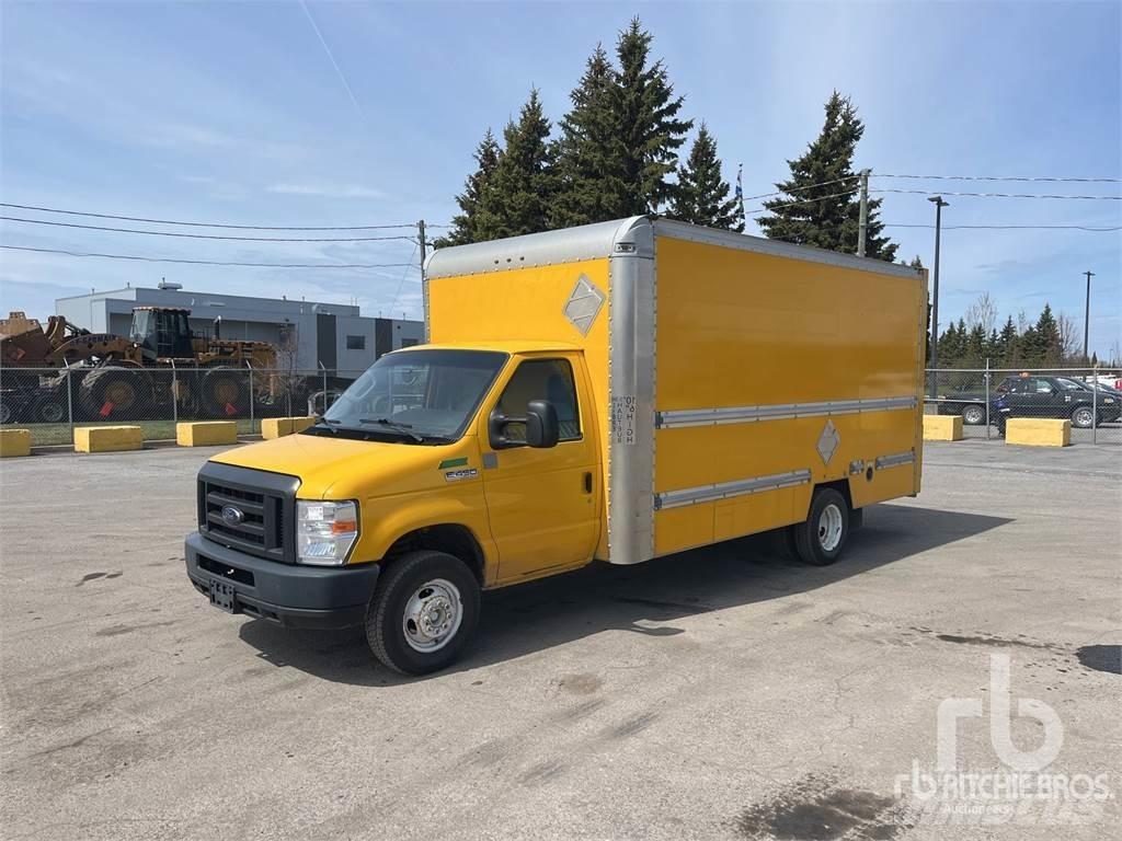 Ford E-450 Panel vans