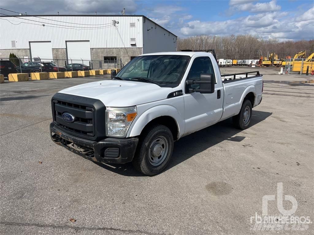 Ford F-250 Pick up/Dropside