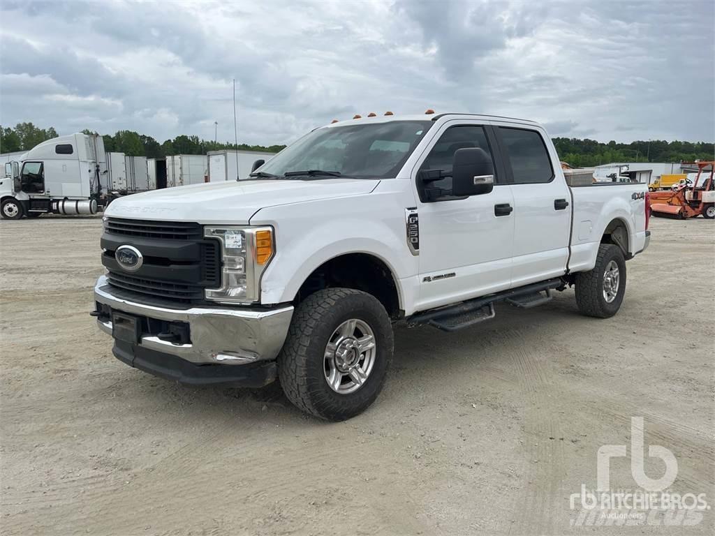 Ford F-250 Pick up/Dropside