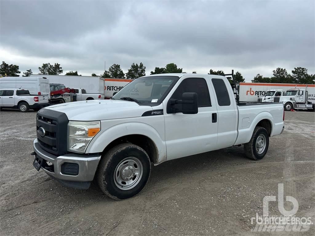 Ford F-250 Pick up/Dropside