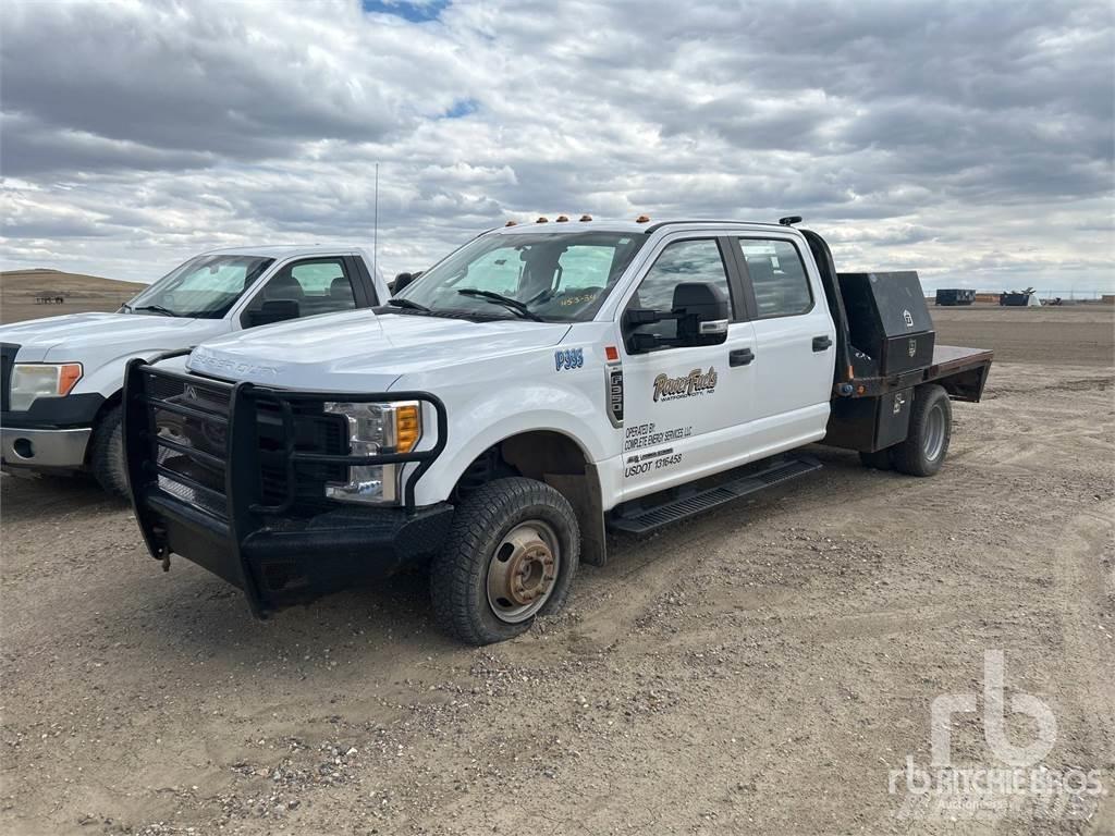 Ford F-350 Flatbed / Dropside trucks