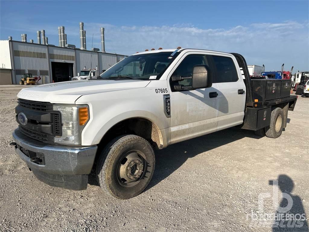 Ford F-350 Municipal / general purpose vehicles