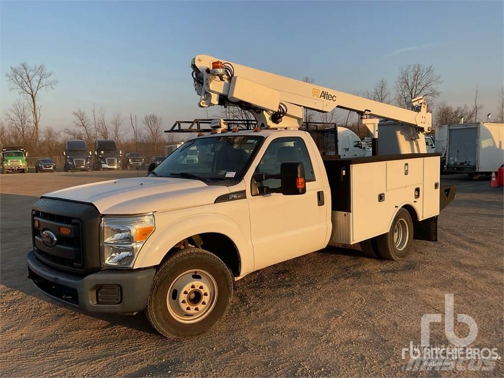 Ford F-350 Trailer mounted aerial platforms