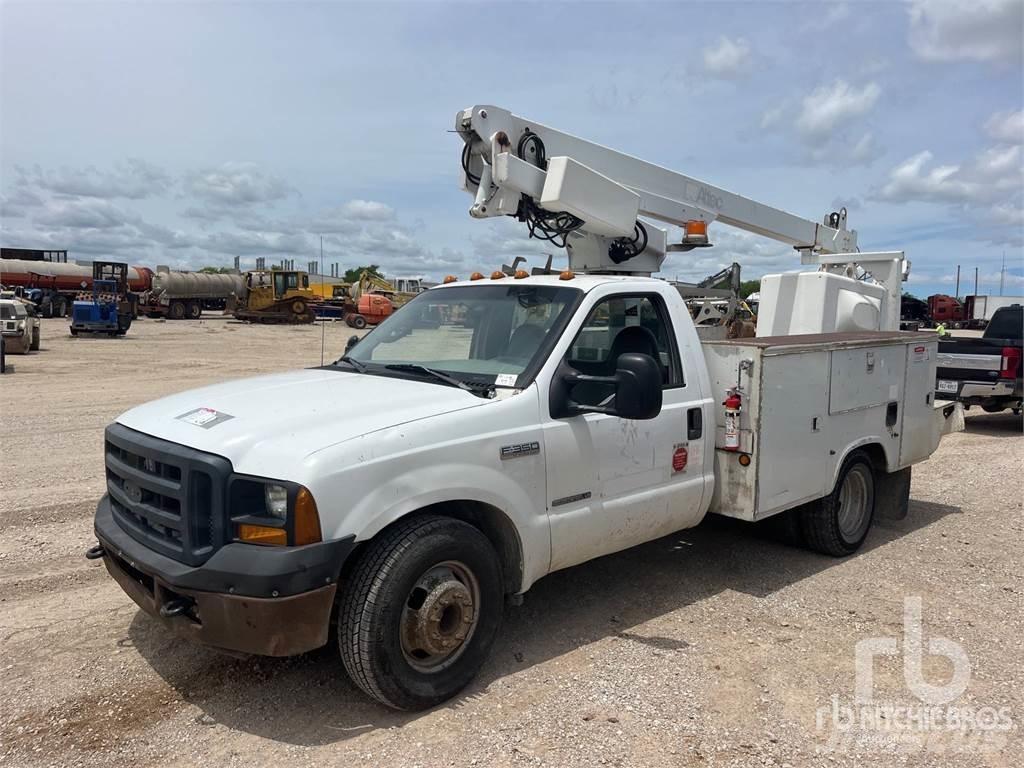 Ford F-350 Trailer mounted aerial platforms