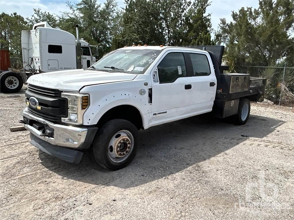 Ford F-450 Flatbed / Dropside trucks