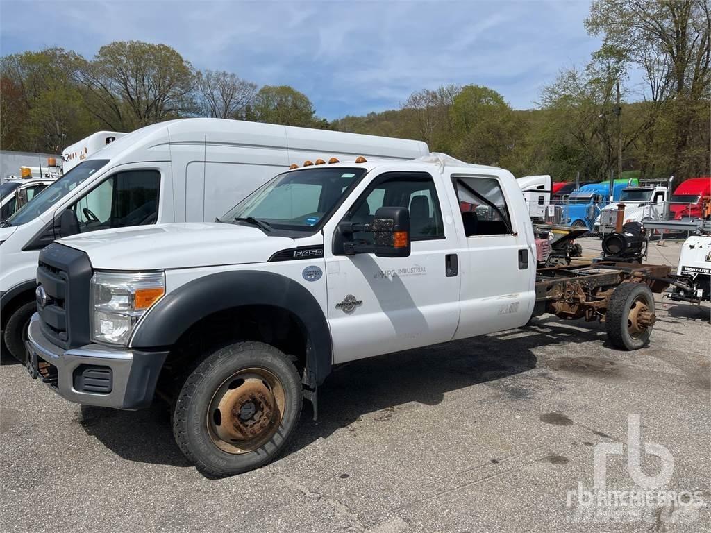 Ford F-450 Chassis Cab trucks