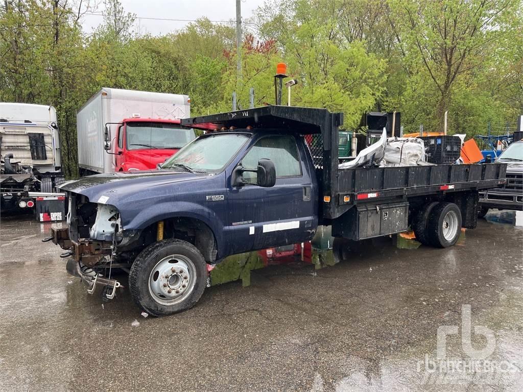 Ford F-550 Flatbed / Dropside trucks