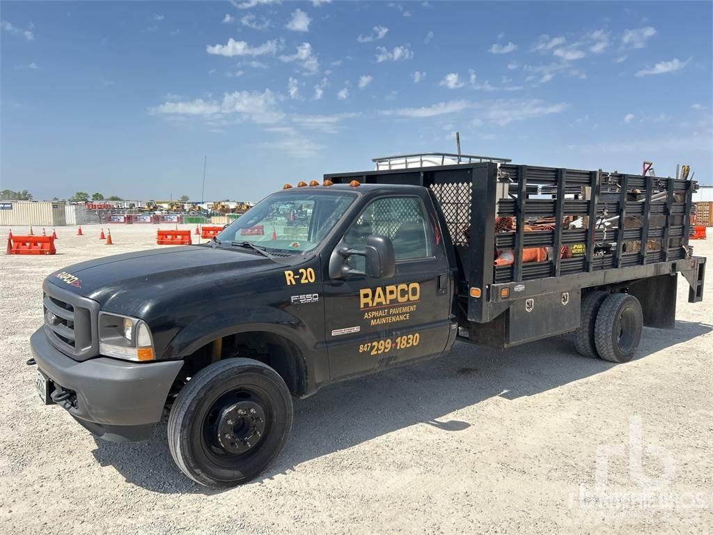 Ford F-550 Flatbed / Dropside trucks