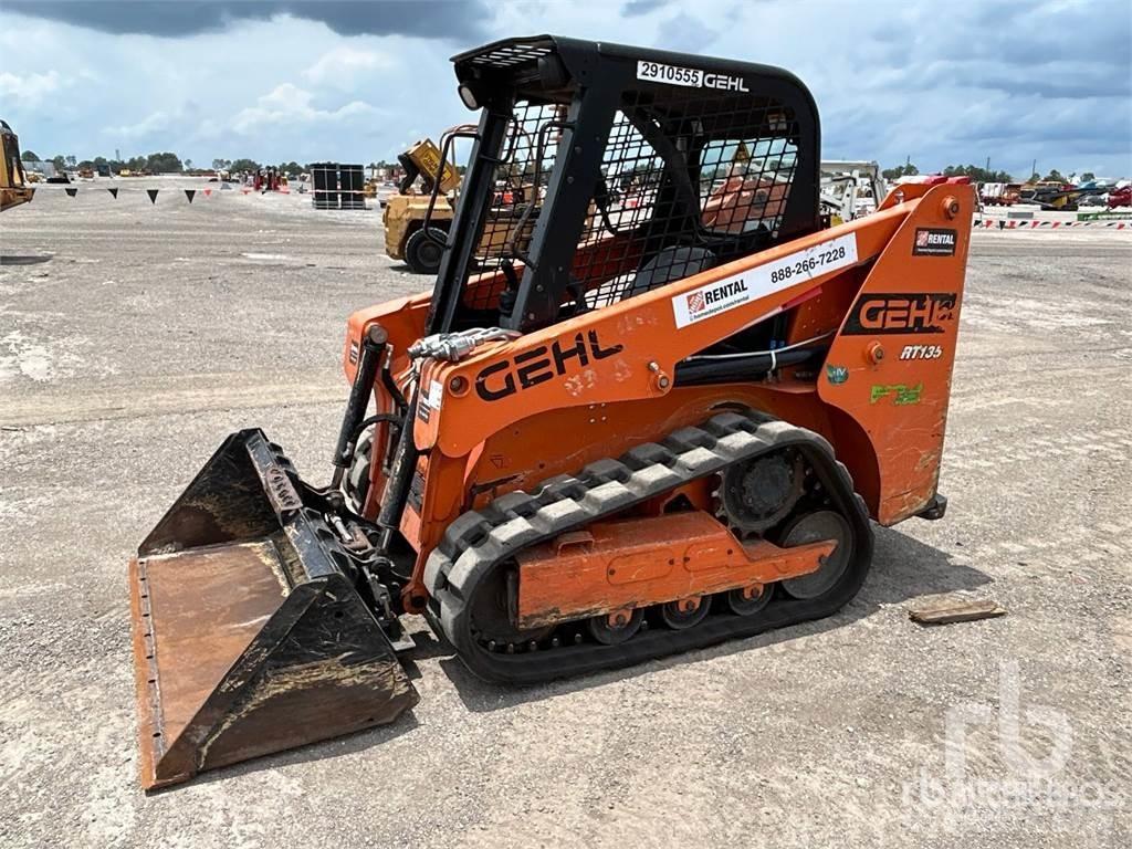 Gehl RT135 Skid steer loaders