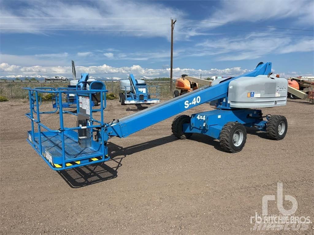 Genie S40 Articulated boom lifts