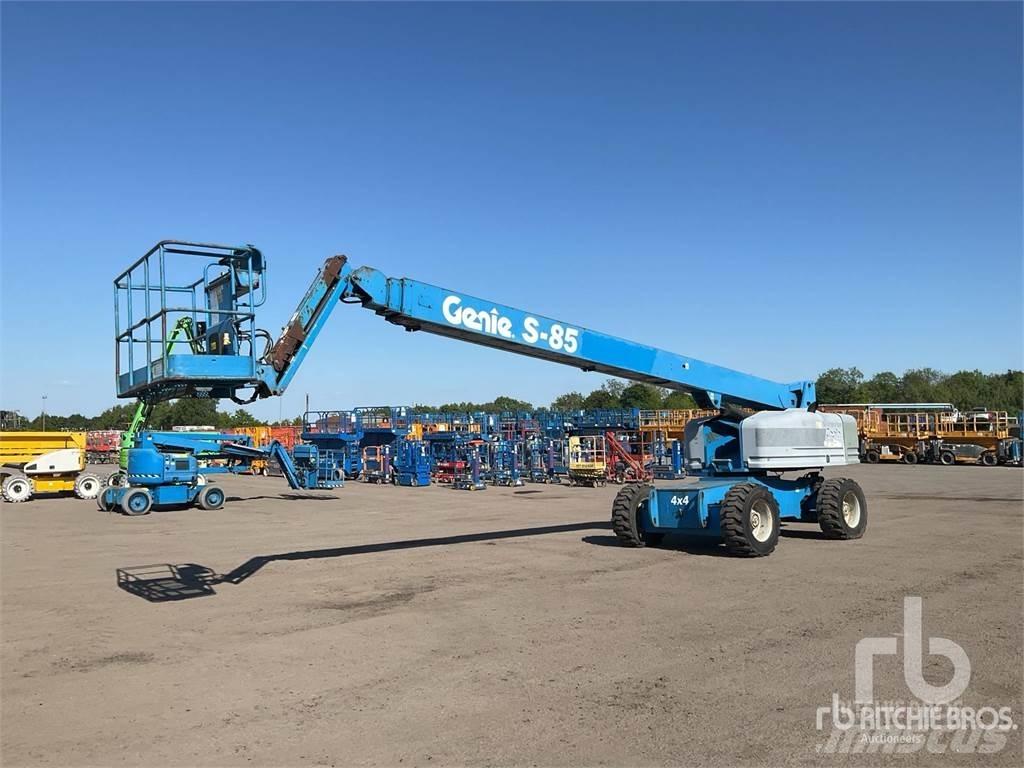 Genie S85 Articulated boom lifts