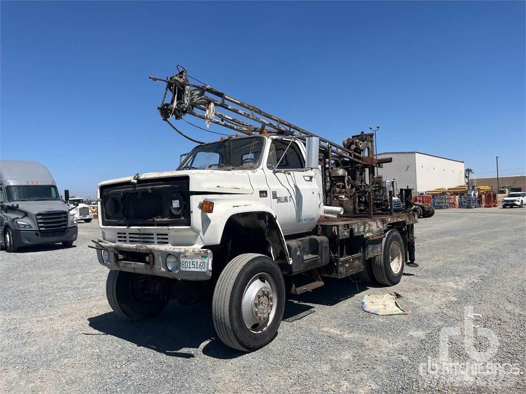 GMC TOPKICK Mobile drill rig trucks