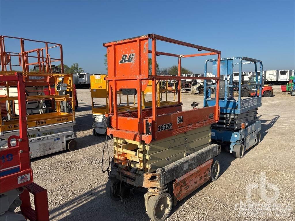 JLG 1932R Scissor lifts