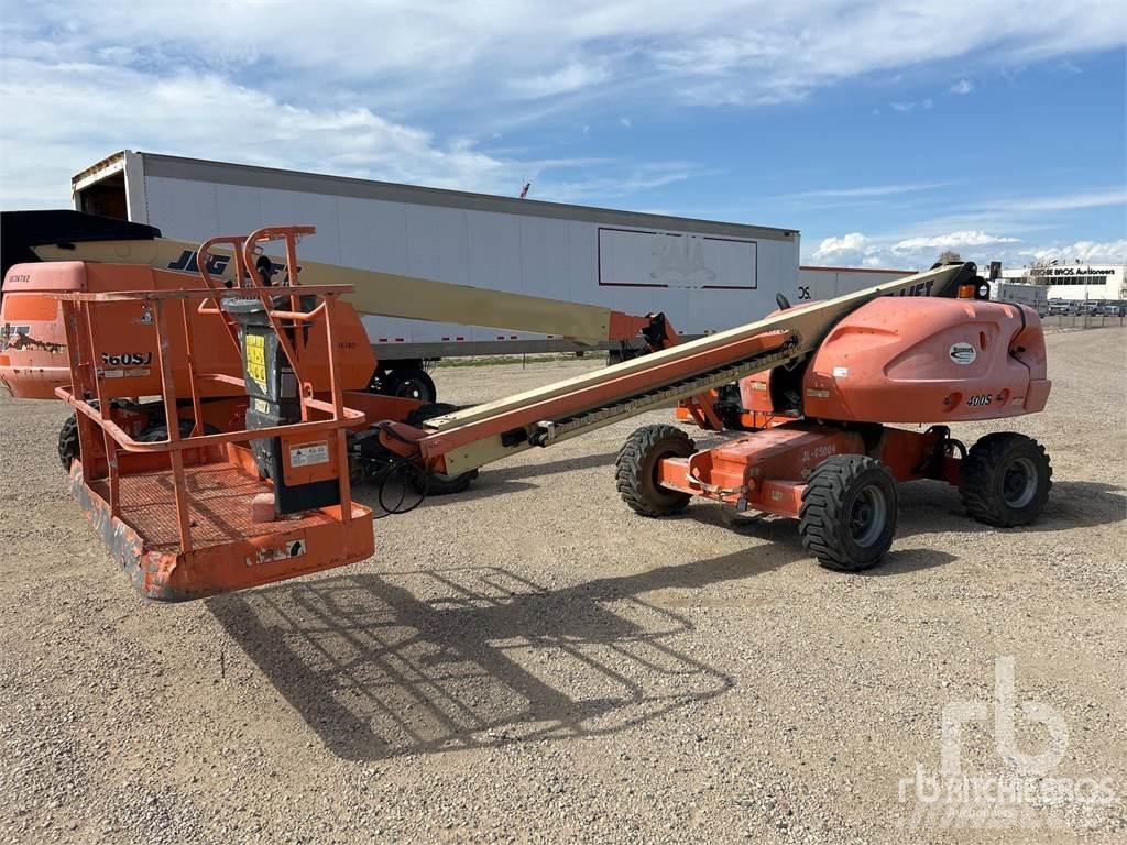 JLG 400S Articulated boom lifts