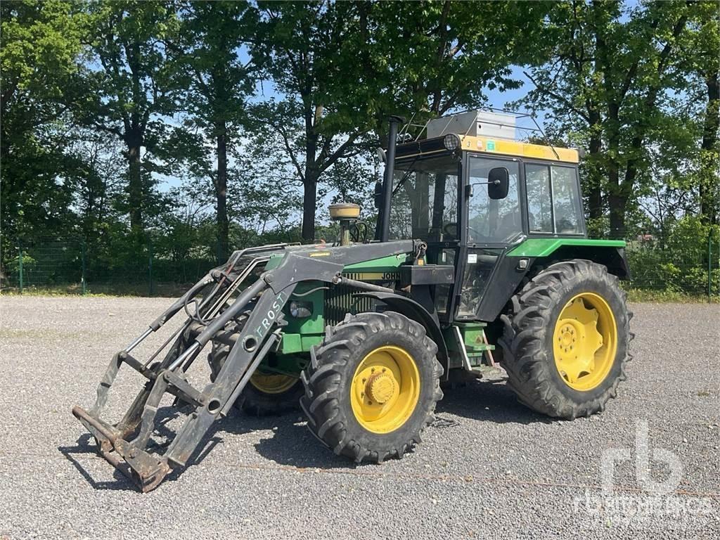 John Deere 2140 Tractors