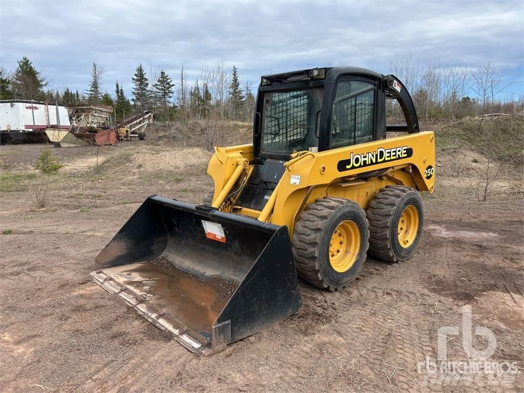 John Deere 250 Skid steer loaders