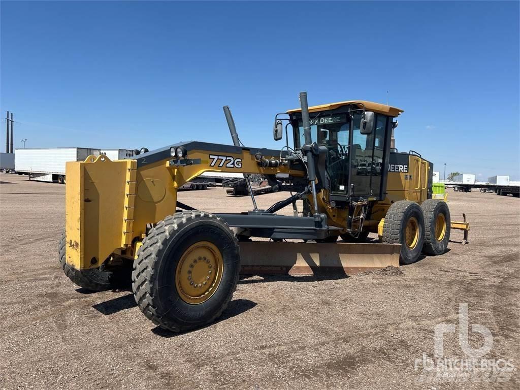 John Deere 772G Graders