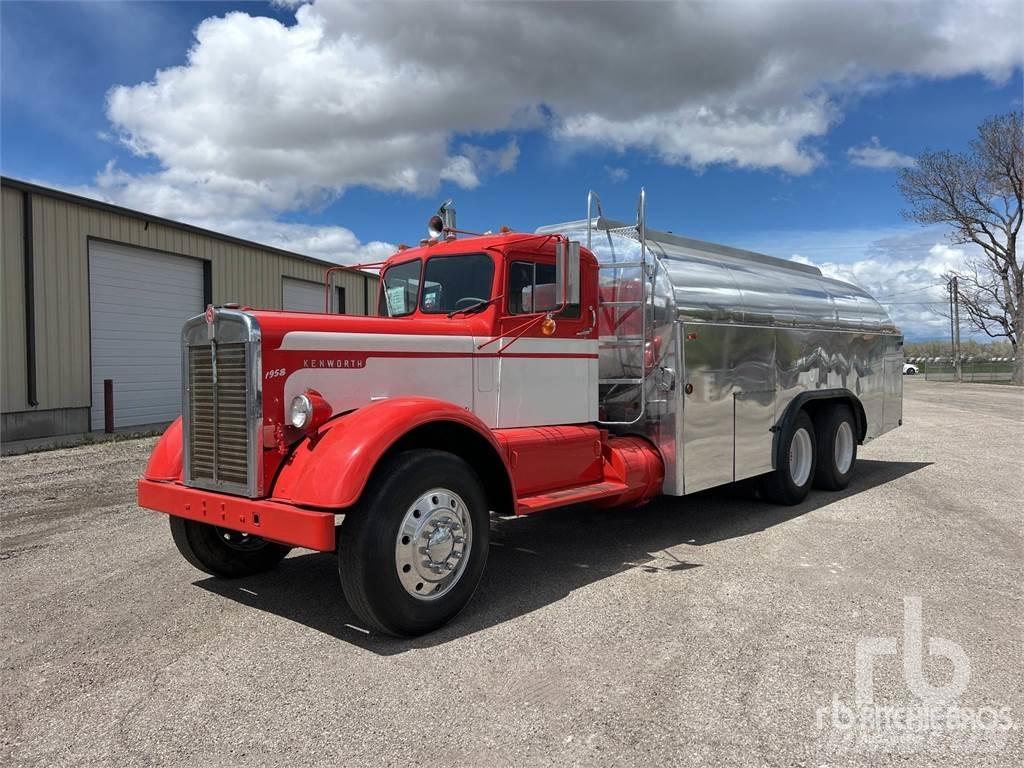 Kenworth CC925C Tanker trucks