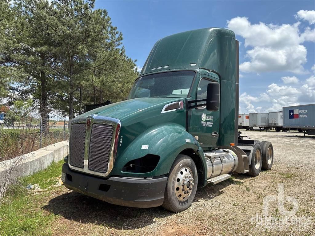 Kenworth T-680 Tractor Units