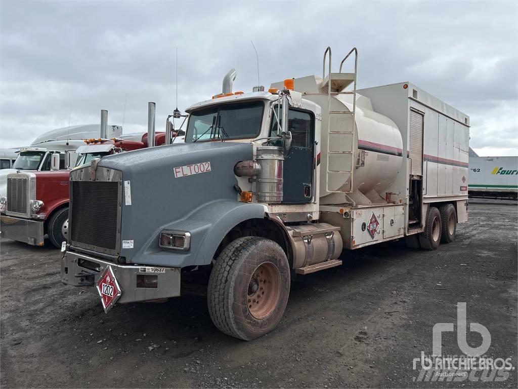 Kenworth T800 Tanker trucks