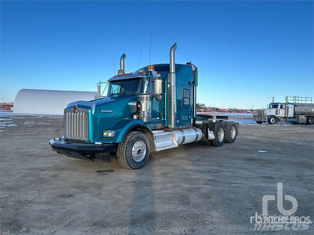 Kenworth T800 Beavertail Flatbed / winch trucks