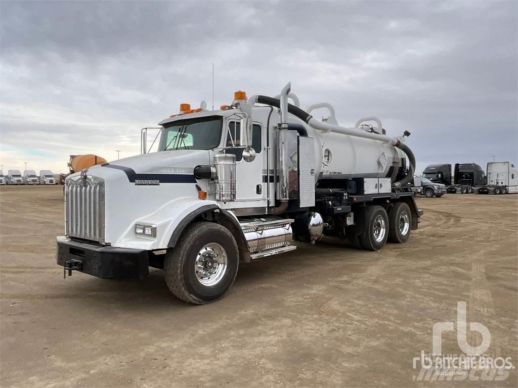 Kenworth T800 Combi / vacuum trucks