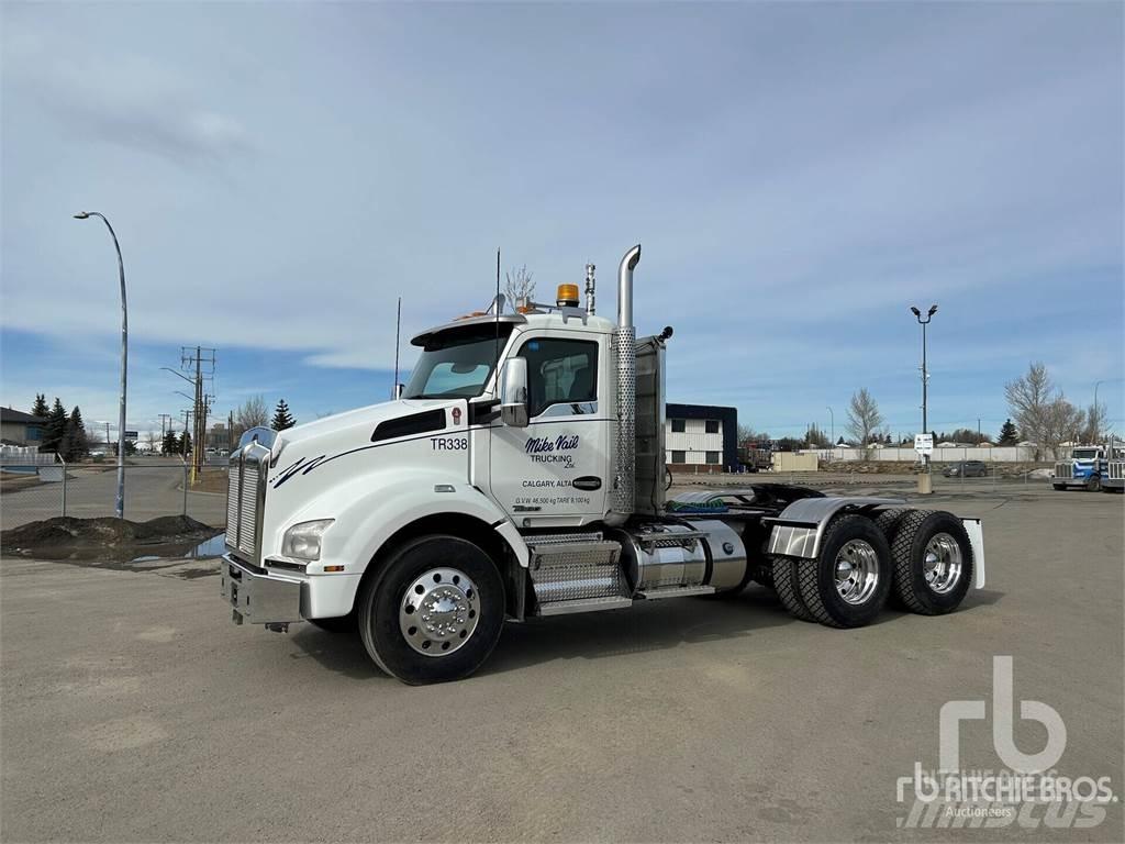 Kenworth T880 Tractor Units