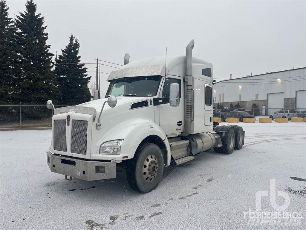 Kenworth T880 Tractor Units
