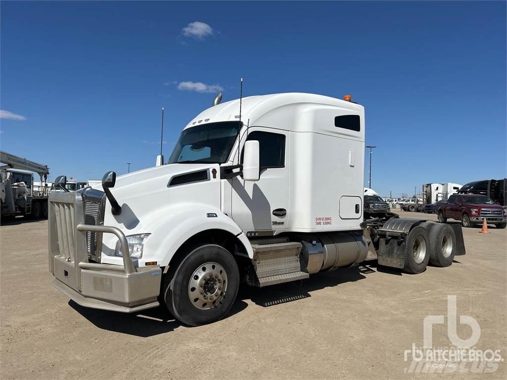 Kenworth T880 Tractor Units