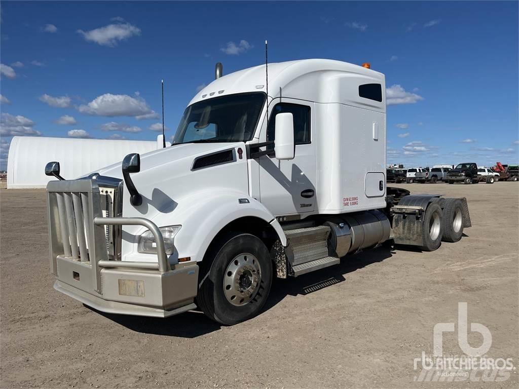 Kenworth T880 Tractor Units