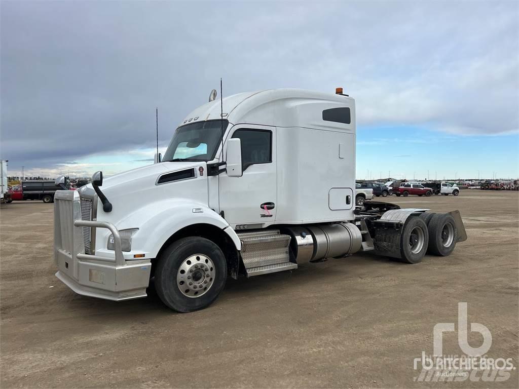 Kenworth T880 Tractor Units