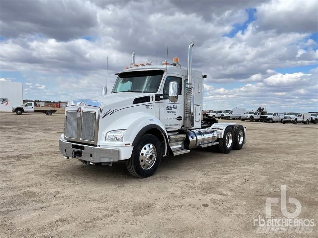 Kenworth T880 Tractor Units