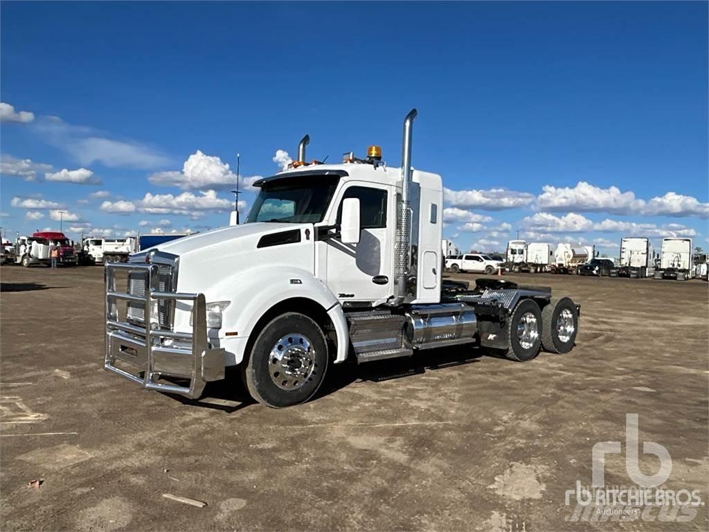 Kenworth T880 Tractor Units