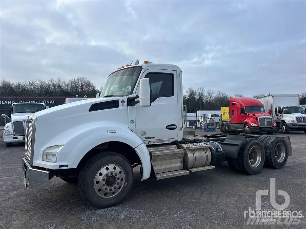 Kenworth T880 Tractor Units