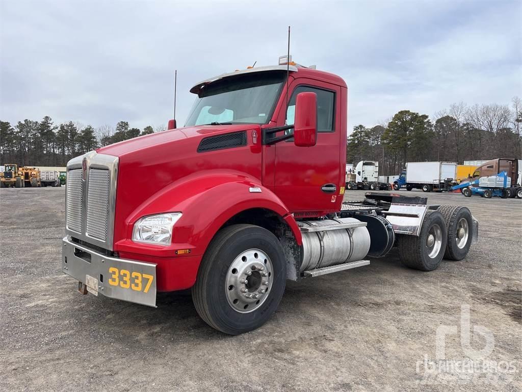 Kenworth T880 Tractor Units