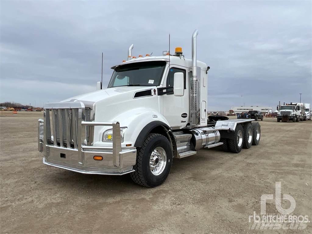 Kenworth T880 Tractor Units