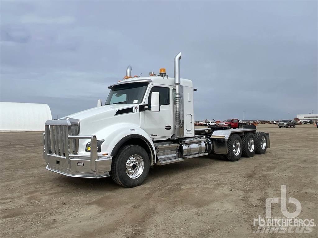 Kenworth T880 Tractor Units