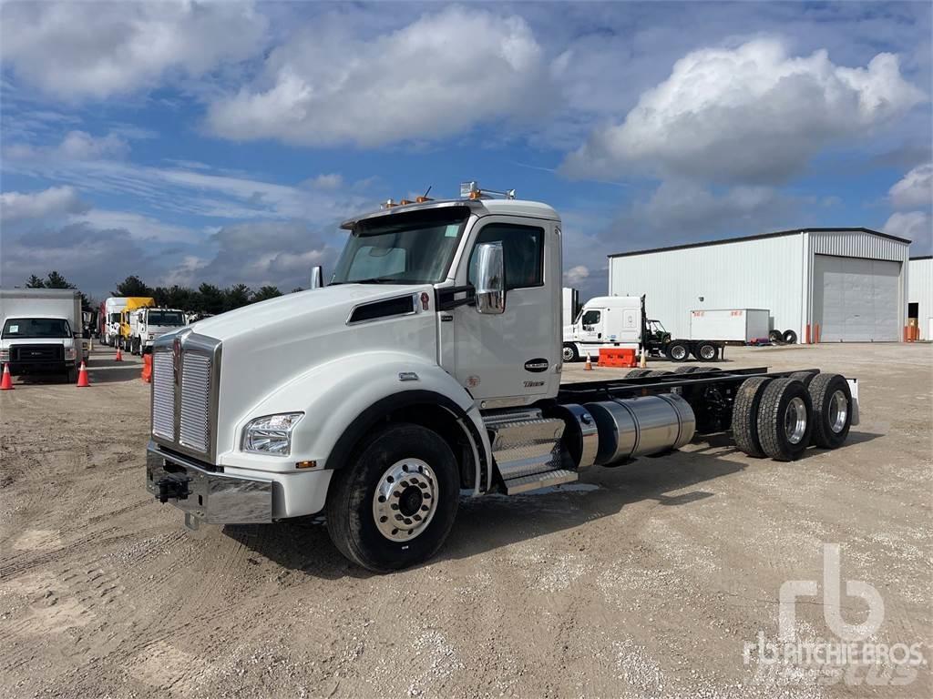 Kenworth T880 Chassis Cab trucks