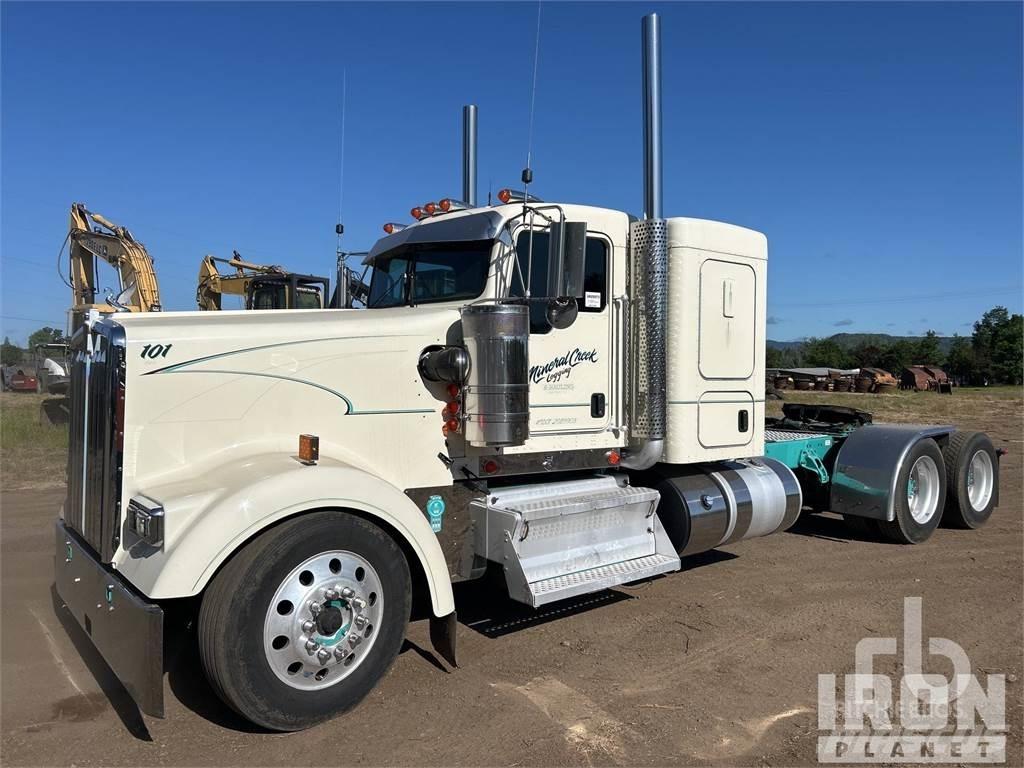 Kenworth W900 Tractor Units