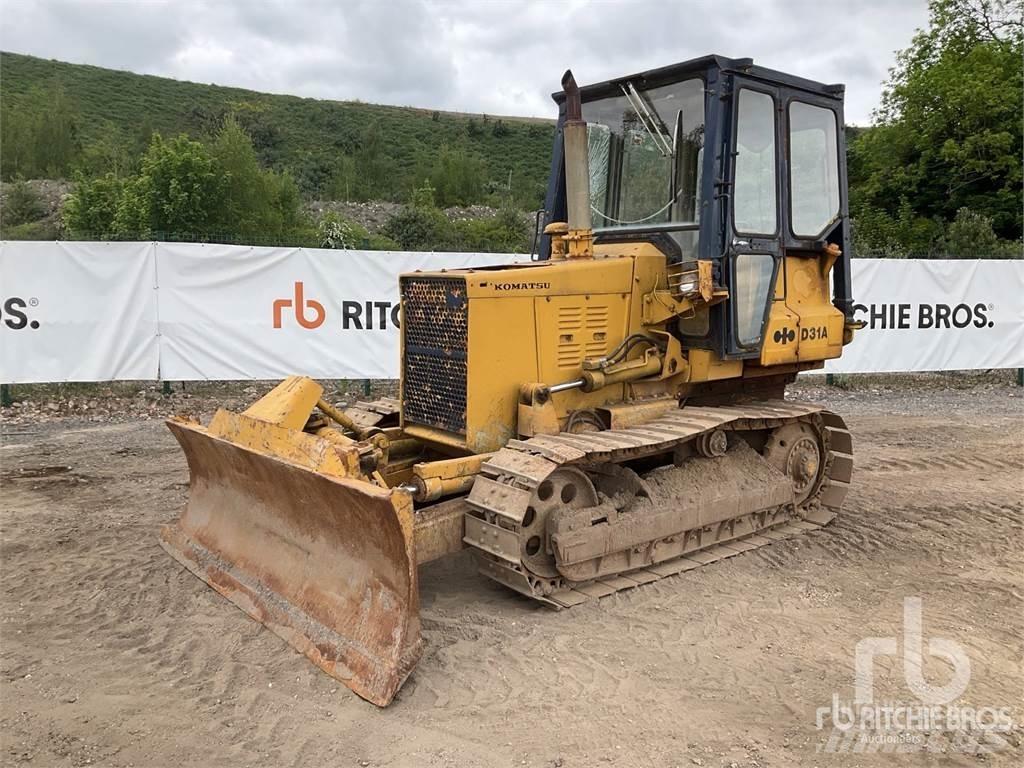 Komatsu D31A-17 Crawler dozers