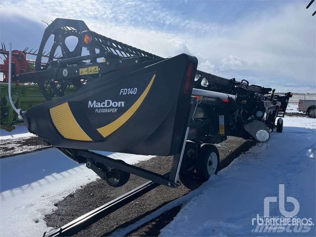 MacDon FD140 Combine harvester heads