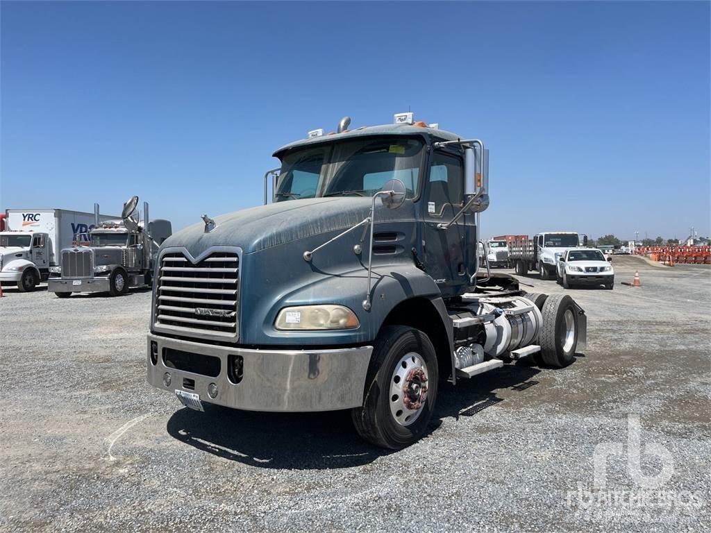 Mack CH612 Tractor Units