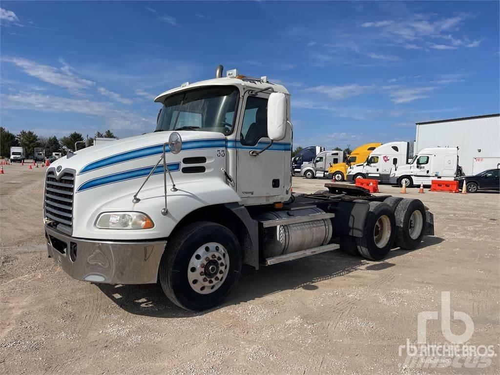 Mack CXN613 Tractor Units