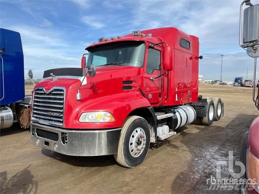Mack CXU613 Tractor Units