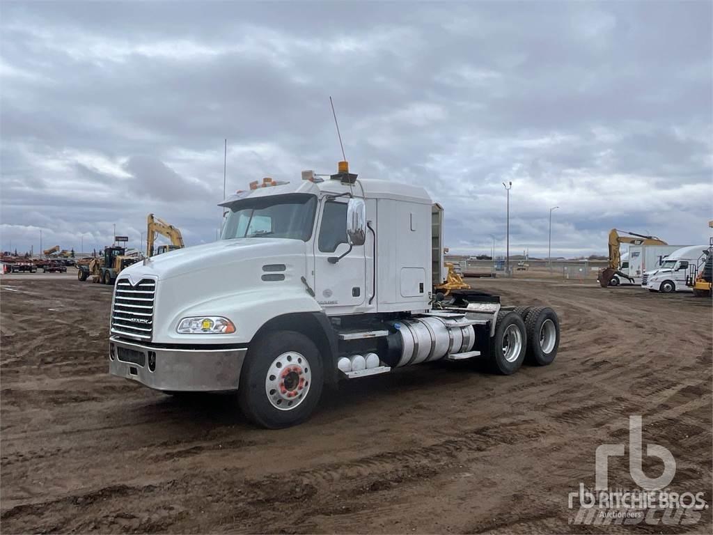 Mack CXU613 Tractor Units