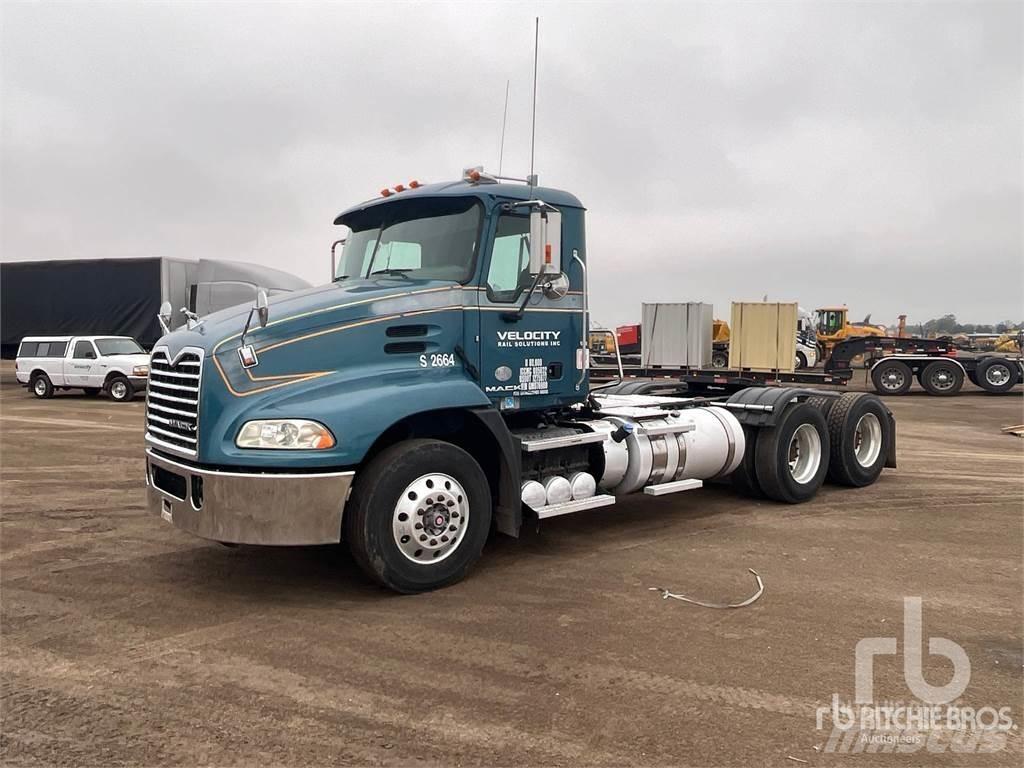 Mack CXU613 Tractor Units