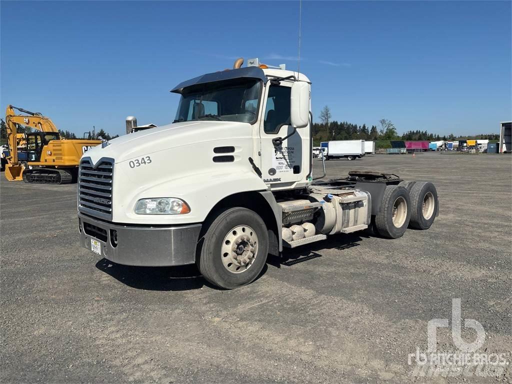 Mack CXU613 Tractor Units