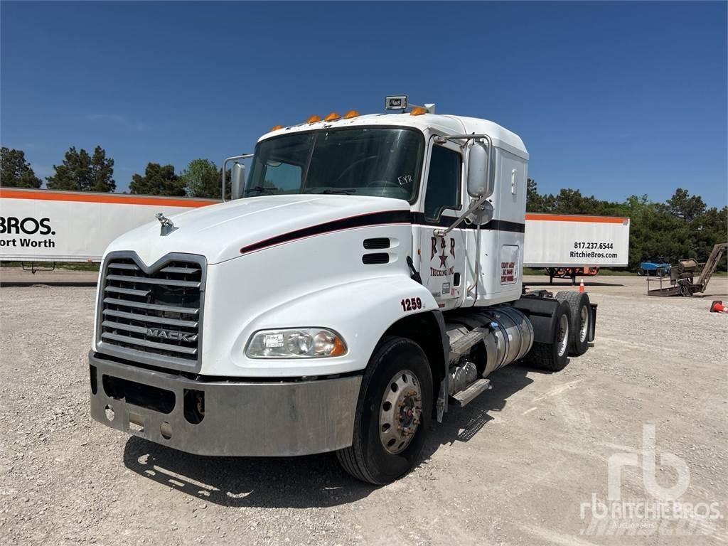 Mack CXU613 Tractor Units