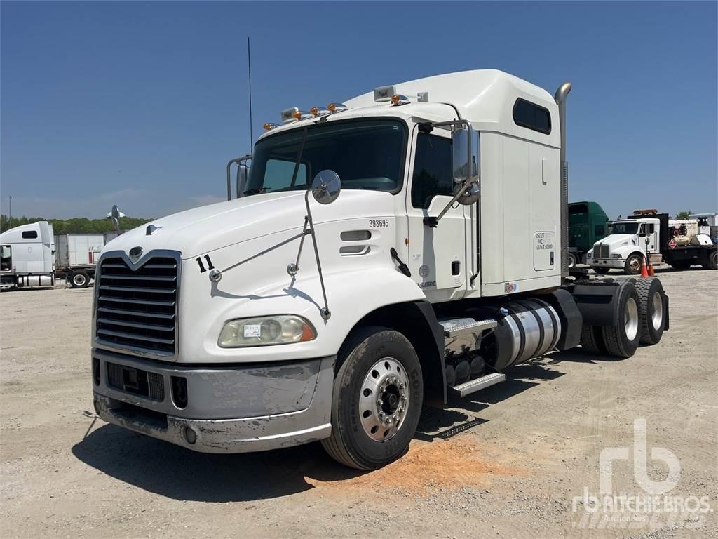 Mack CXU613 Tractor Units